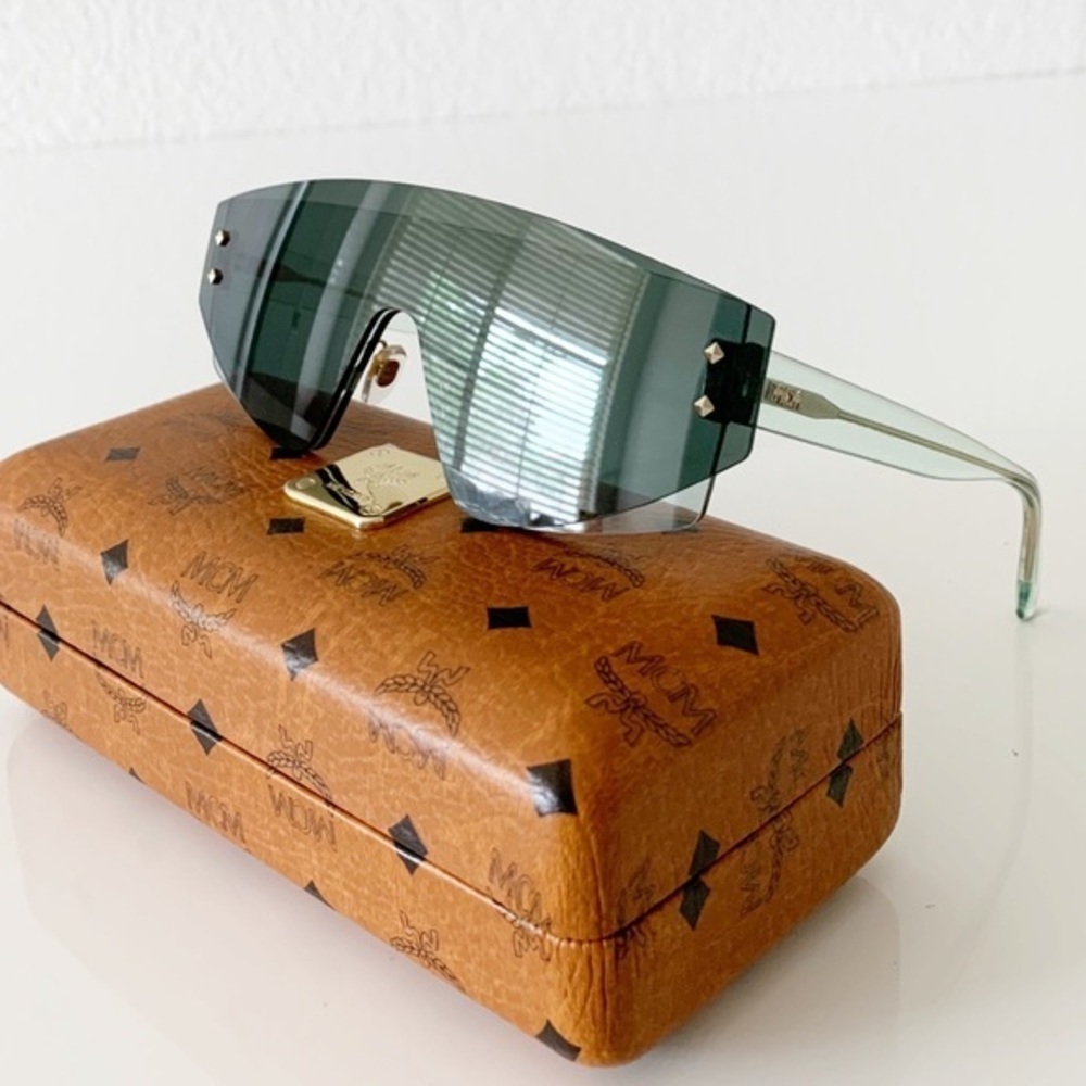 MCM Sunglasses, New in Case, Dust Cloth Green Lenses AWESOME Unisex - Picture 5 of 14
